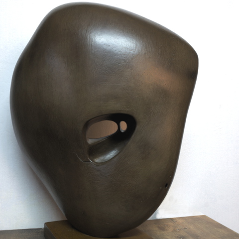 Passeur engobé bistre (pile), faïence engobe bistre, 1999,  h: 51 L: 44 l: 20